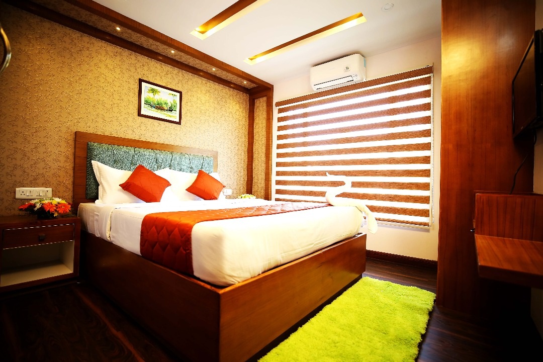 houseboat bedroom interiors