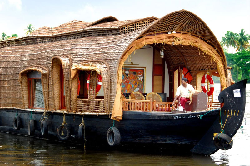 3 bedroom boat house in alleppey kerala